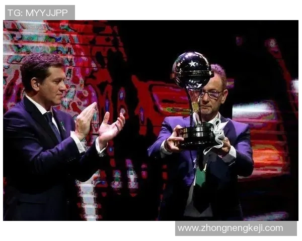 足球明星经历骨折重返赛场的励志故事与奋斗历程